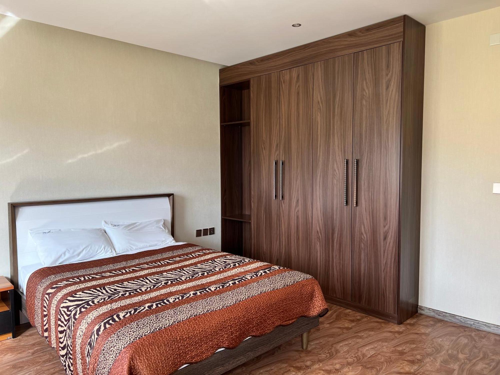 Takhi Resort Terelj Yoliin Hural Exterior photo