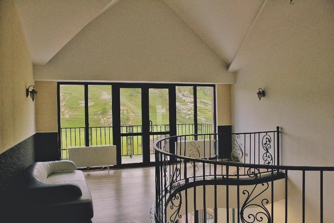 Takhi Resort Terelj Yoliin Hural Exterior photo